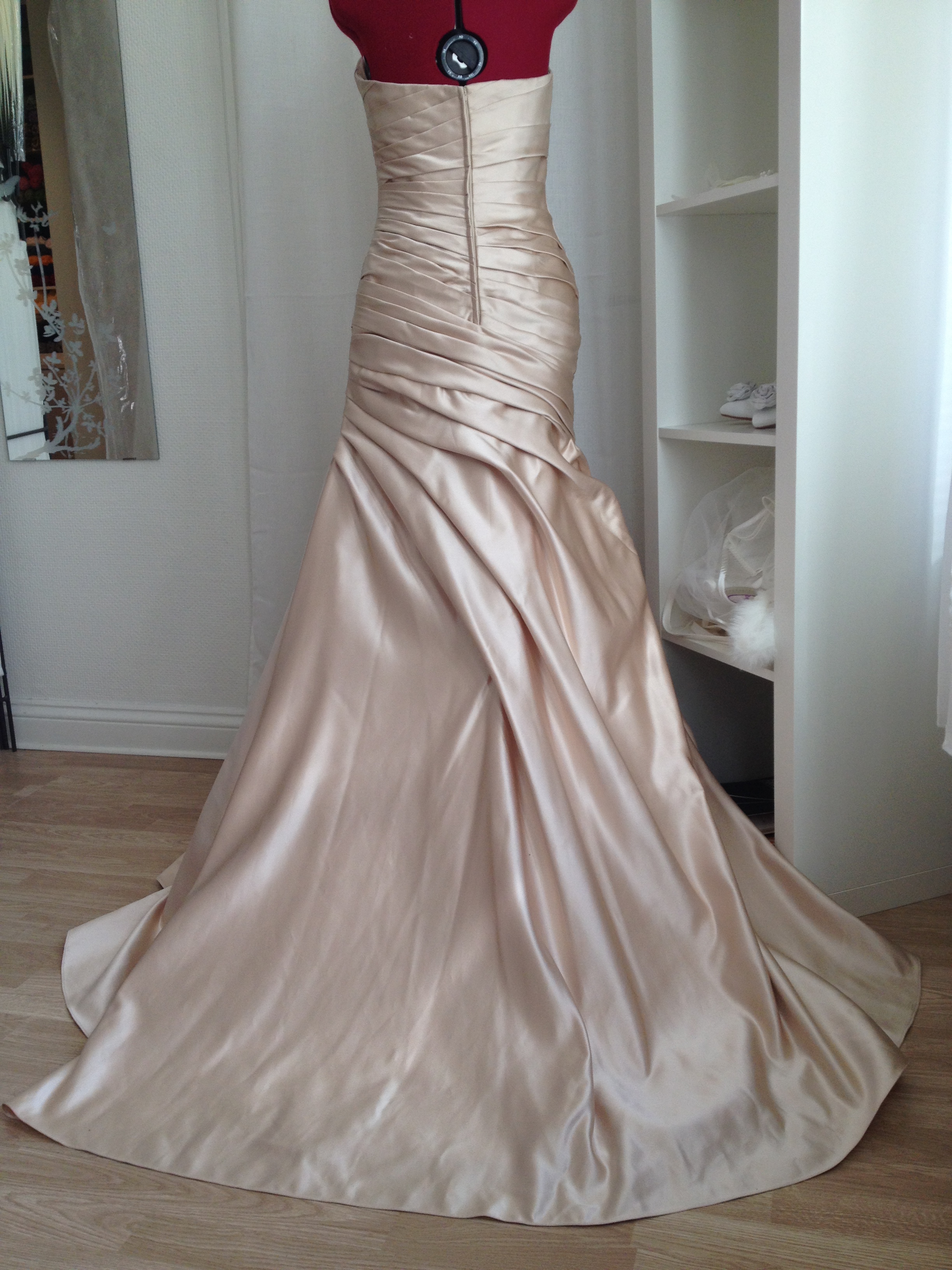 Champagne satin klänning LAGERVARA - 4