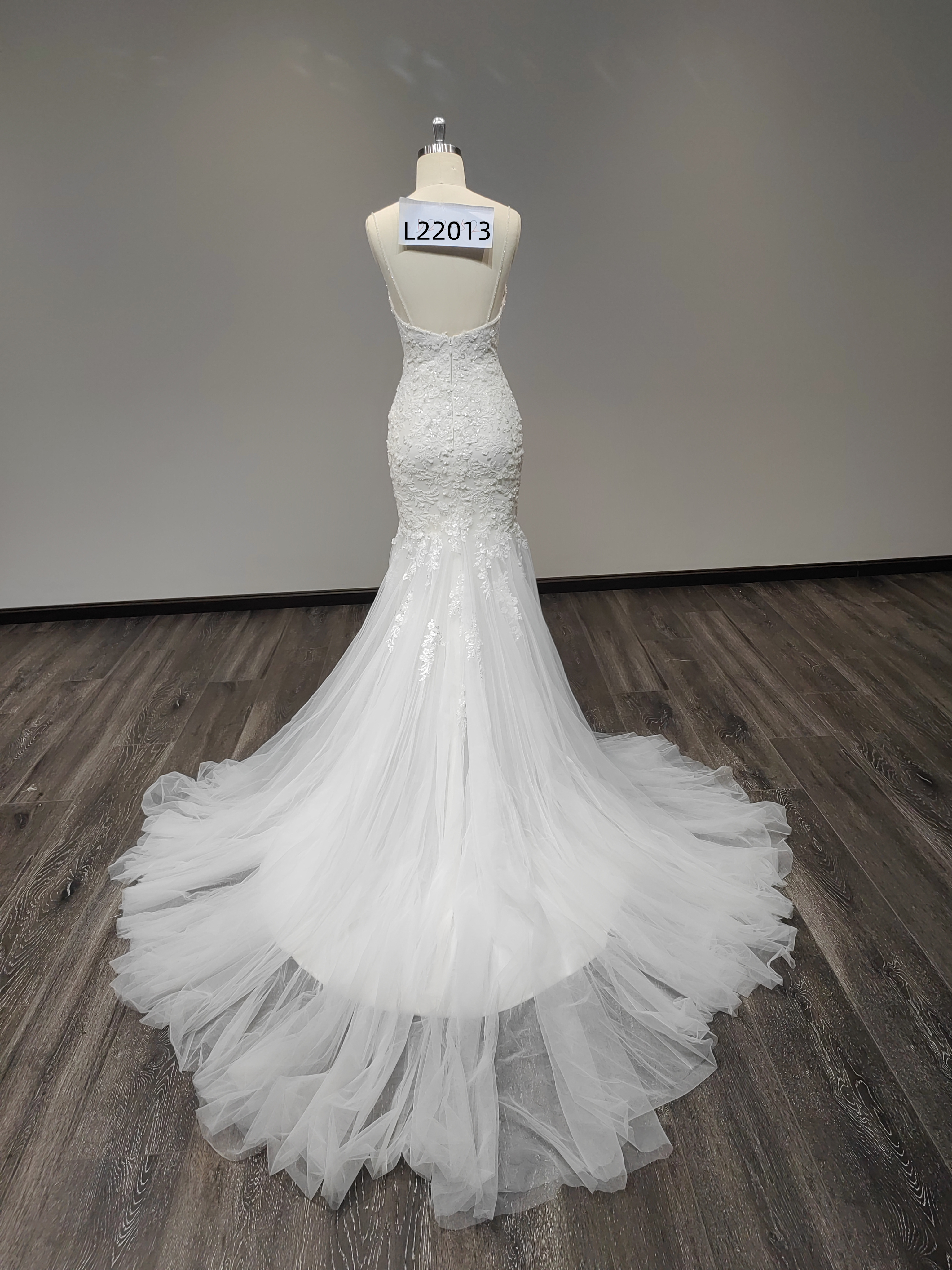 Chantilly Bridal L22013 - 4