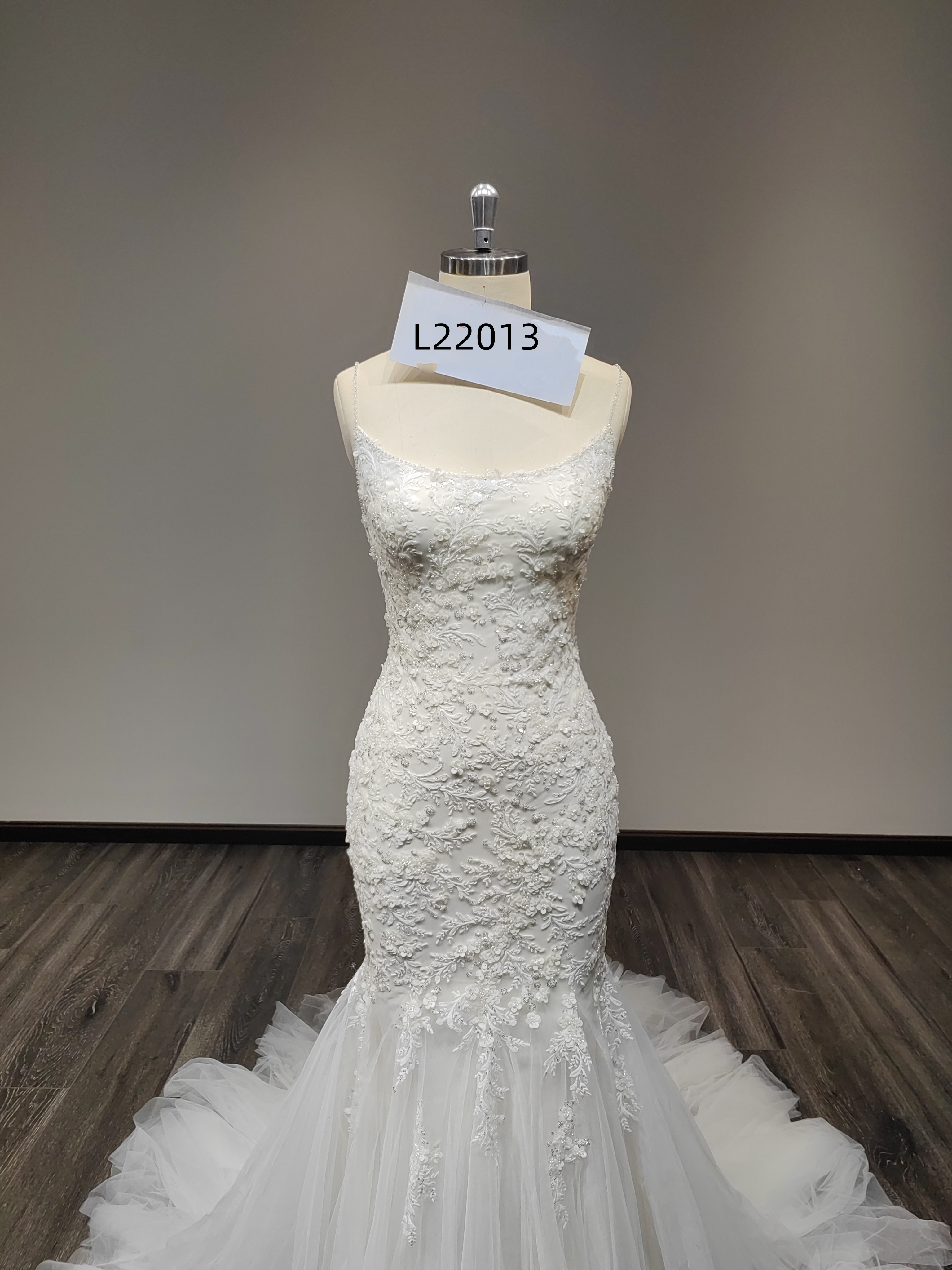 Chantilly Bridal L22013 - 2