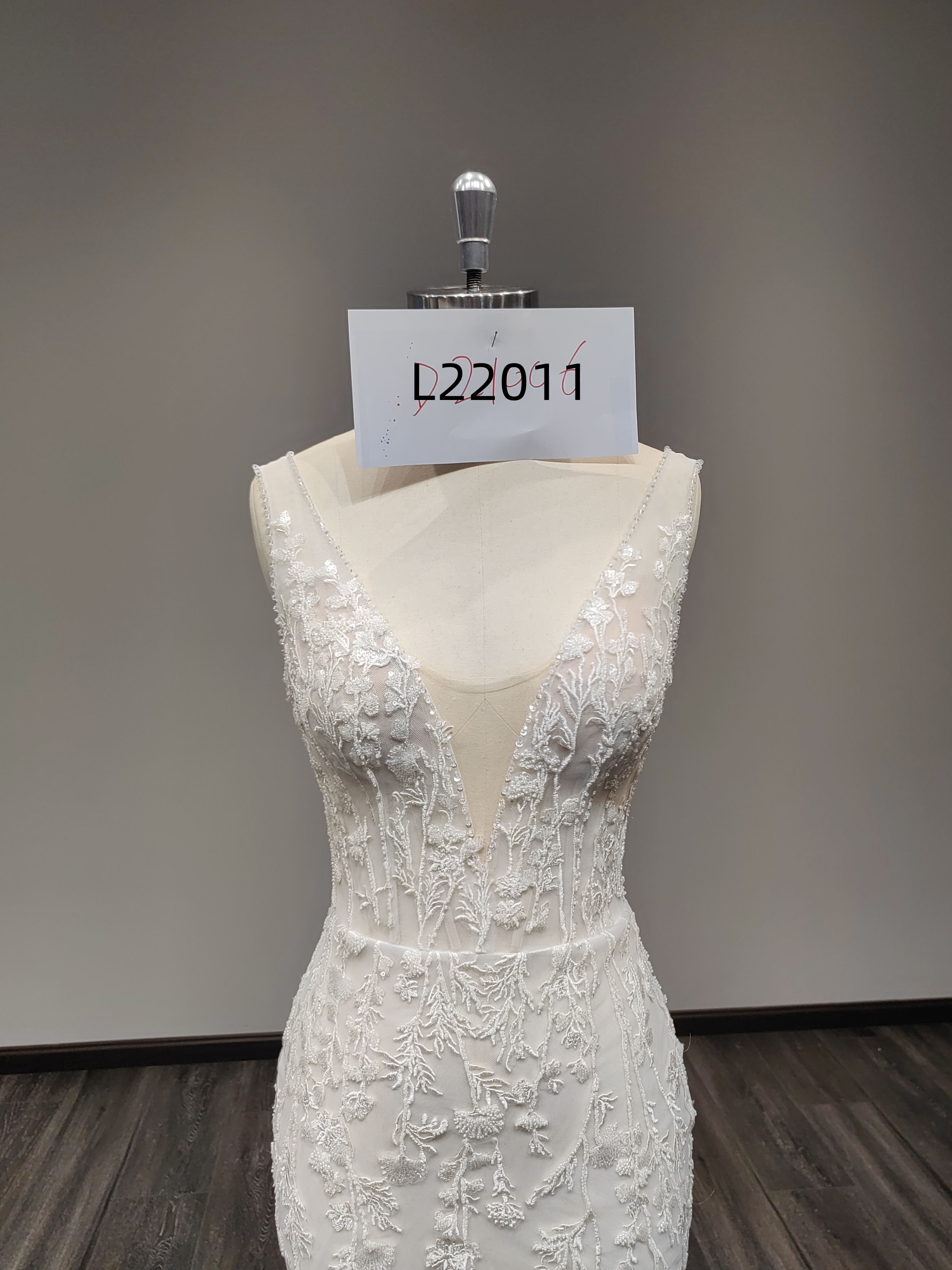 Chantilly Bridal L22011 - 4