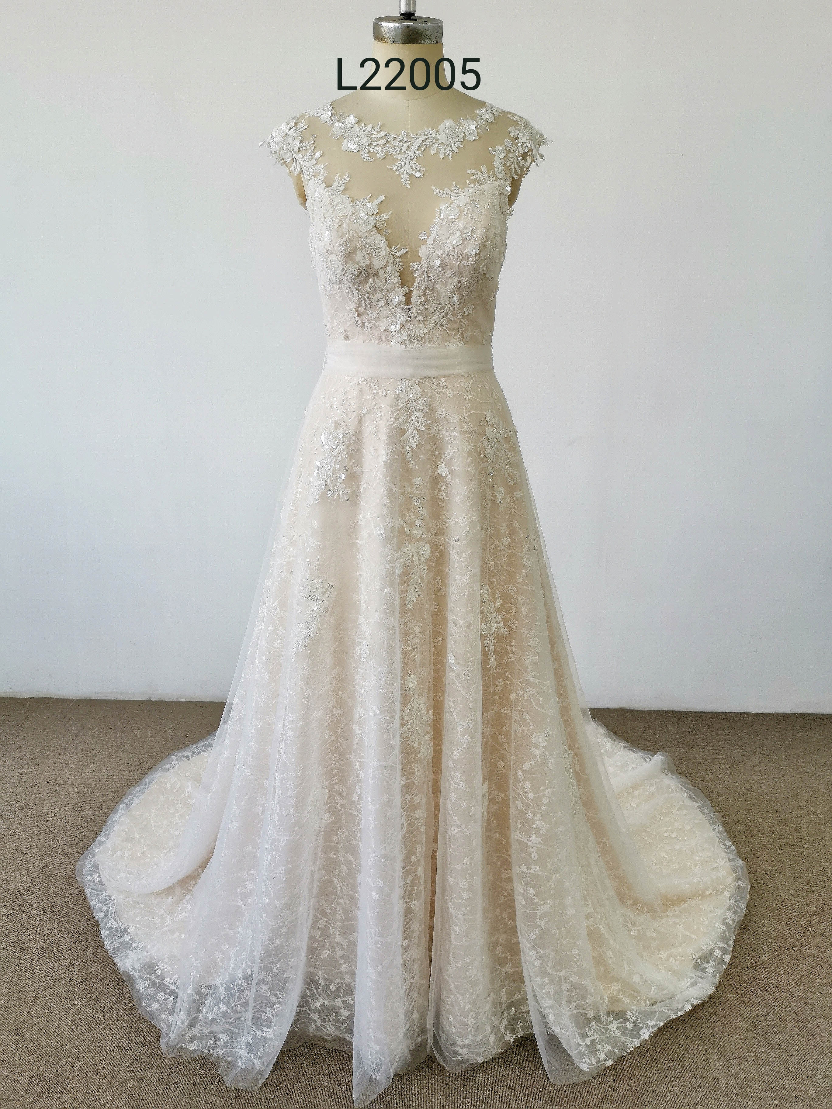 Chantilly Bridal L22005