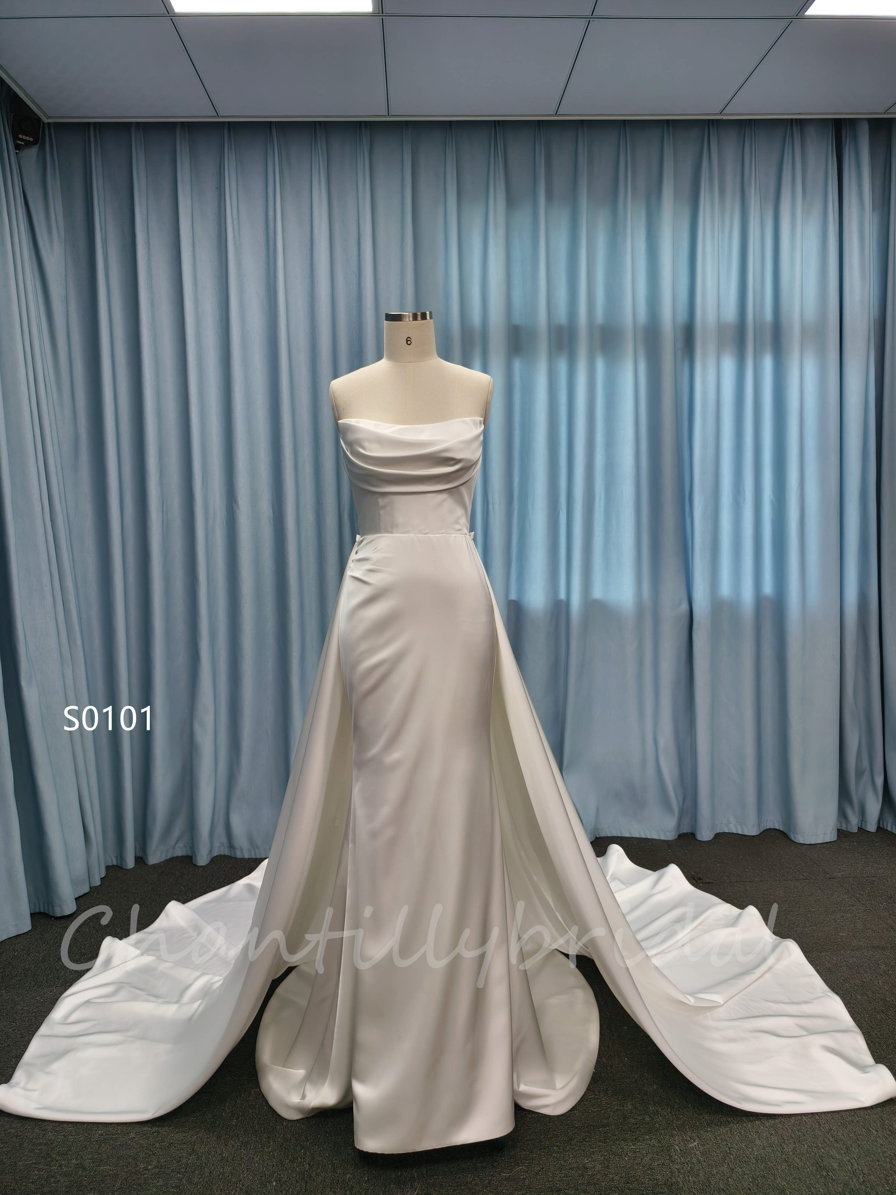 Chantilly Bridal  S0101