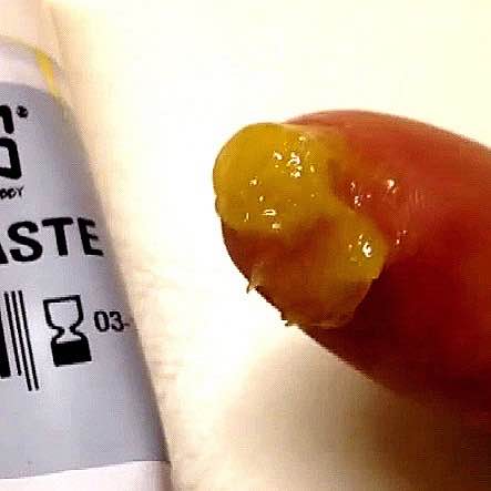 Dirt Paste - Var, Pus, Zombieskin - Grimas 60 ml - 3