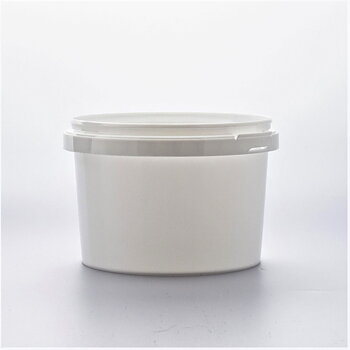 Plastburk vit med vitt lock - 550 ml