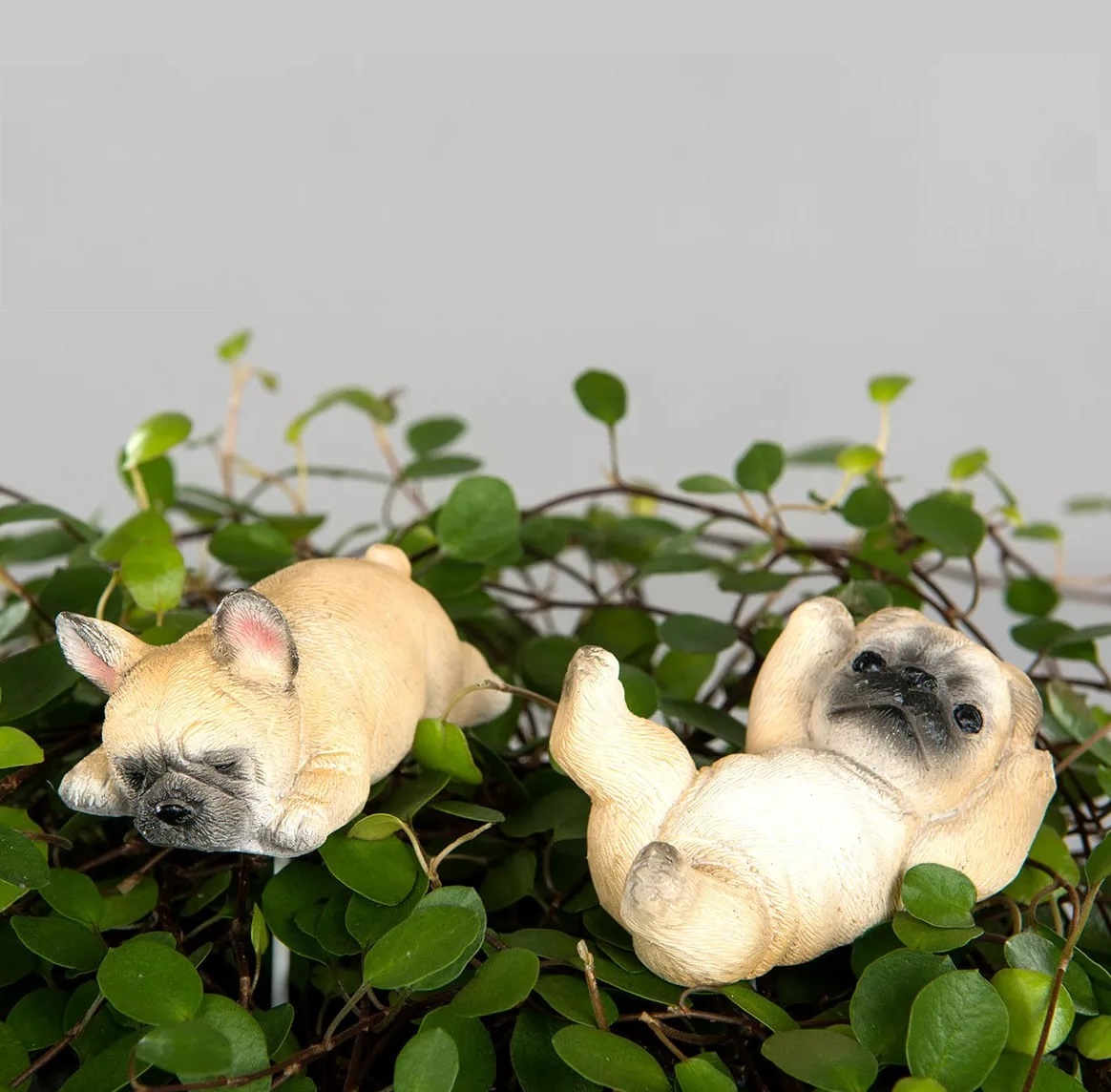 Bulldog hund på stick  shabby chic lantlig stil Gårdsromantik