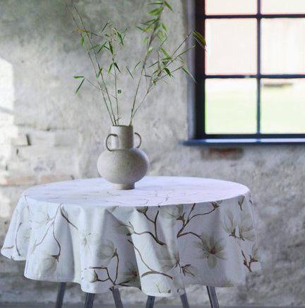 Rund duk vit rosa Magnolia shabby chic lantlig stil Gårdsromantik