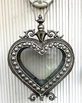 Hängande hjärtformad lykta silver liten defekt romantisk shabby chic lantlig stil