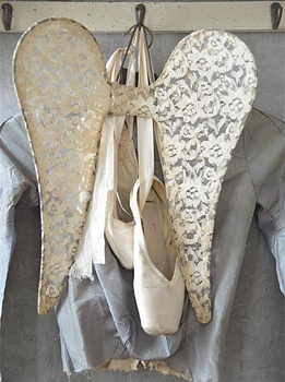Medium vingar änglavingar patinerad spets shabby chic, lantlig stil