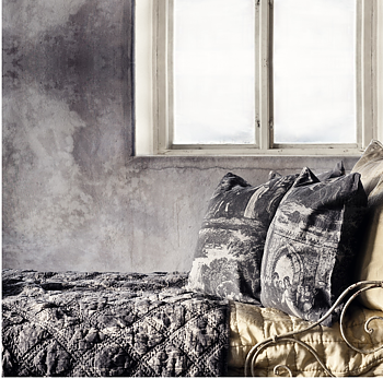 Bedspread quilt plaid toile linen black French chateau Olsson Jensen double bed shabby chic country style