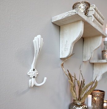 Krok trippelkrok antik-vit shabby chic lantlig stil Gårdsromantik