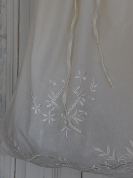 Stor  påse tvättpåse med broderi vintage Jeanne d´Arc Living shabby chic lantlig stil