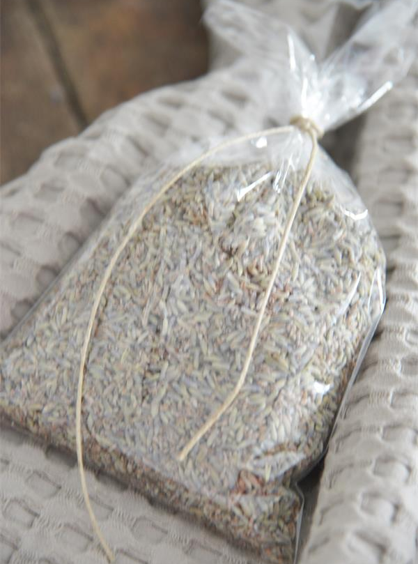 Påse med  Lavendel shabby chic lantlig stil