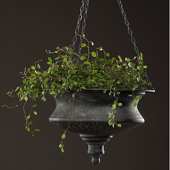 Ampel svart plåt ornament blomampel shabby chic lantlig stil Gårdsromantik