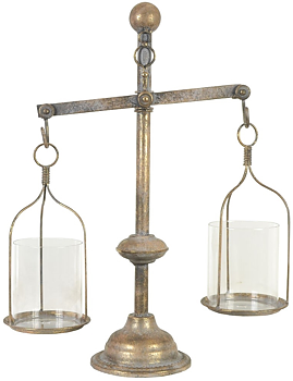 Våg med två skålar balansvåg antikmässing färgad shabby chic lantlig stil