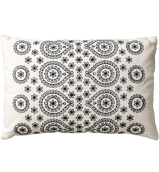 Kuddfodral svart orientaliskt broderi T K Bloomingville