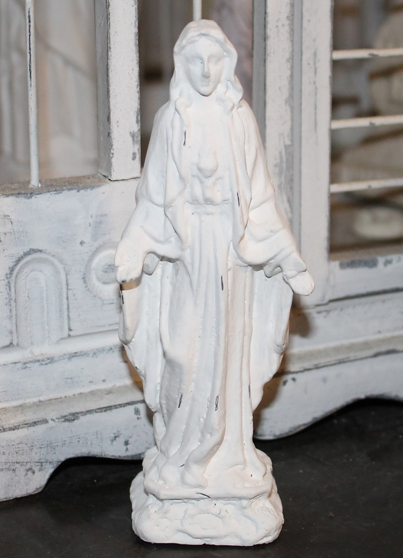 Madonna liten vit shabby chic lantlig stil