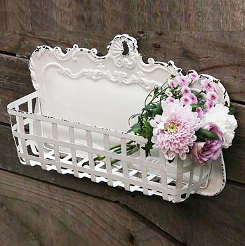 Väggkorg i vit antikmetall shabby chic lantlig stil