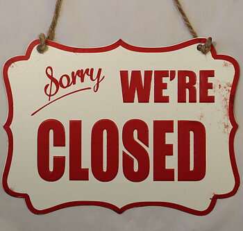 Emaljskylt Sorry we´re closed shabby chic lantlig stil