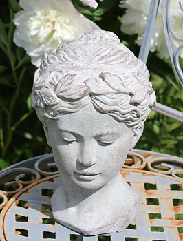 Lady bust romantic shabby chic