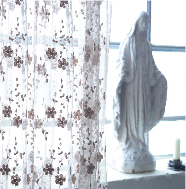 Skir vit tyll 4 meter broderade blommor Jeanne d'Arc Living Shabby chic lantlig stil