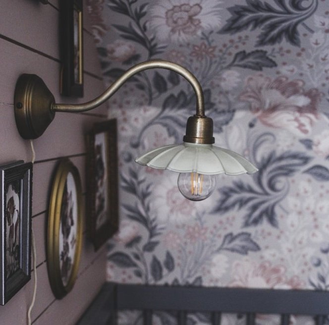 Vägglampa Blomma emaljerad antik mässing färg fransk lantstil shabby chic lantlig stil Gårdsromantik - 2