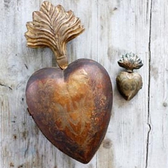 Litet dekorationshjärta votive antik mässing färgad Jeanne d´Arc Living shabby chic lantlig stil