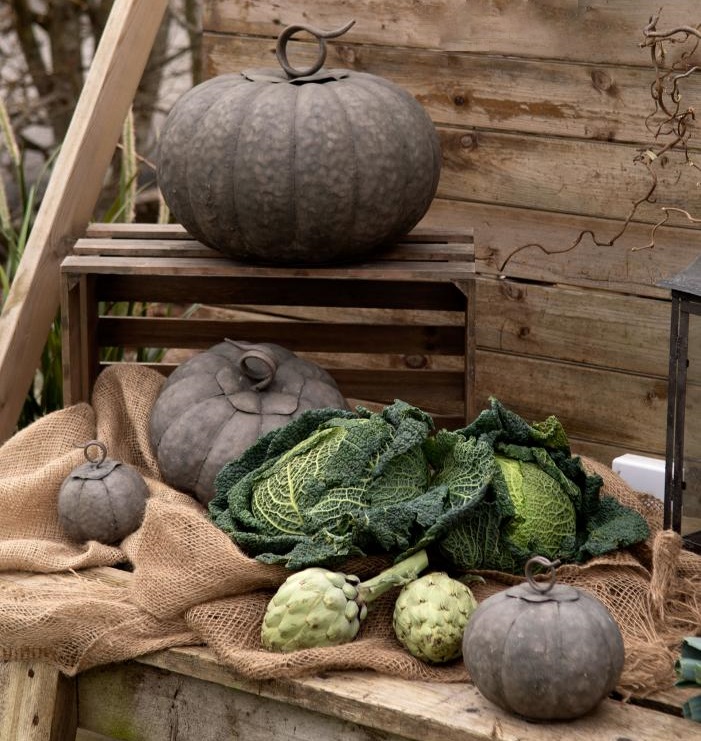 Pumpa dekoration mellan antik metall shabby chic lantlig stil Gårdsromantik