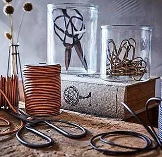 Gammaldags sax smide shabby chic lantlig stil Gårdsromantik