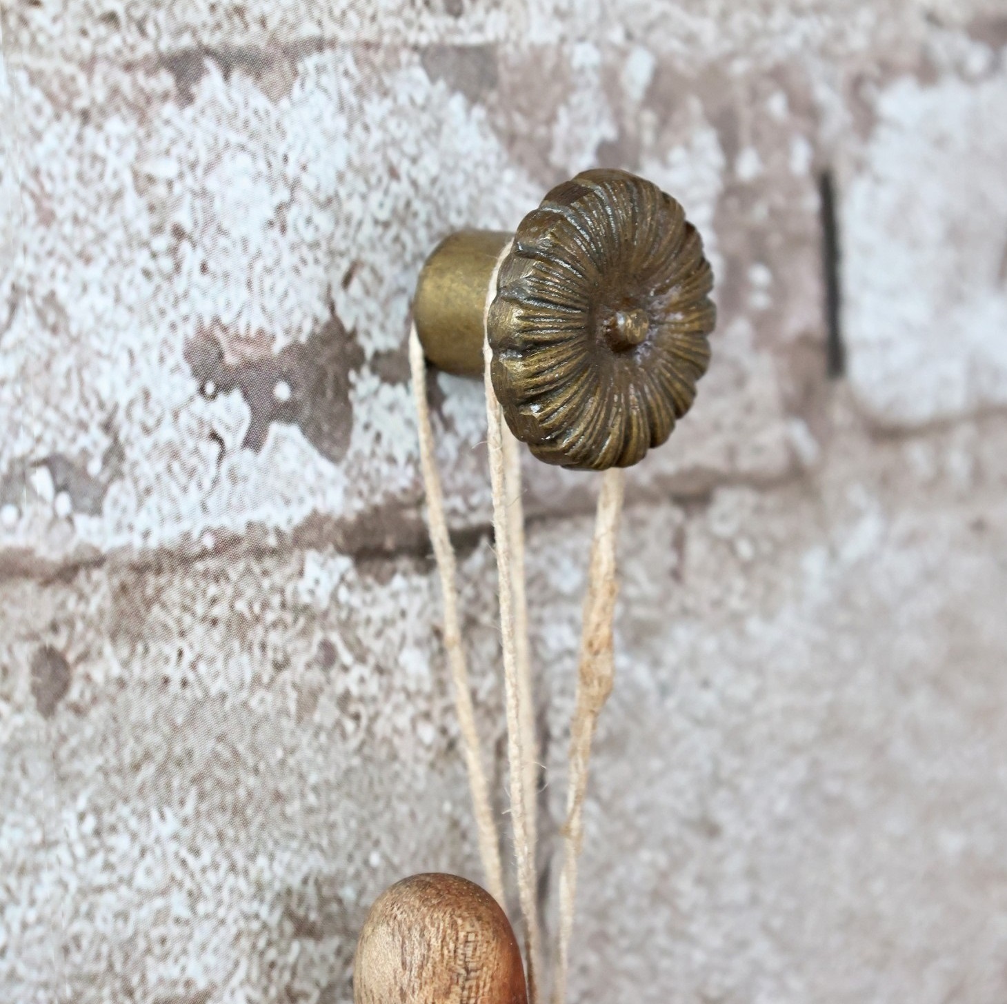 Knob flower antique brass colored metal shabby chic country style - 3