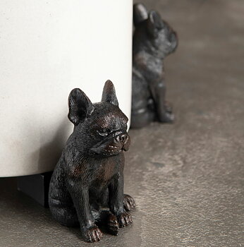 Krukfot Hund Bulldog lantlig stil Gårdsromantik