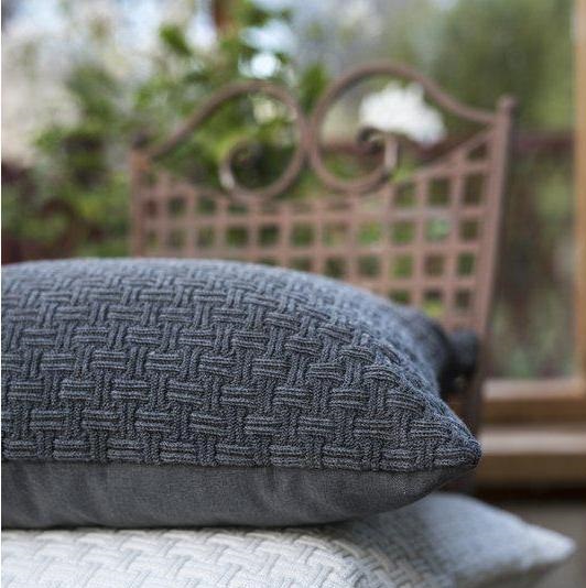 Kuddfodral Brick grå stickat grafit grå lantlig stil Gårdsromantik