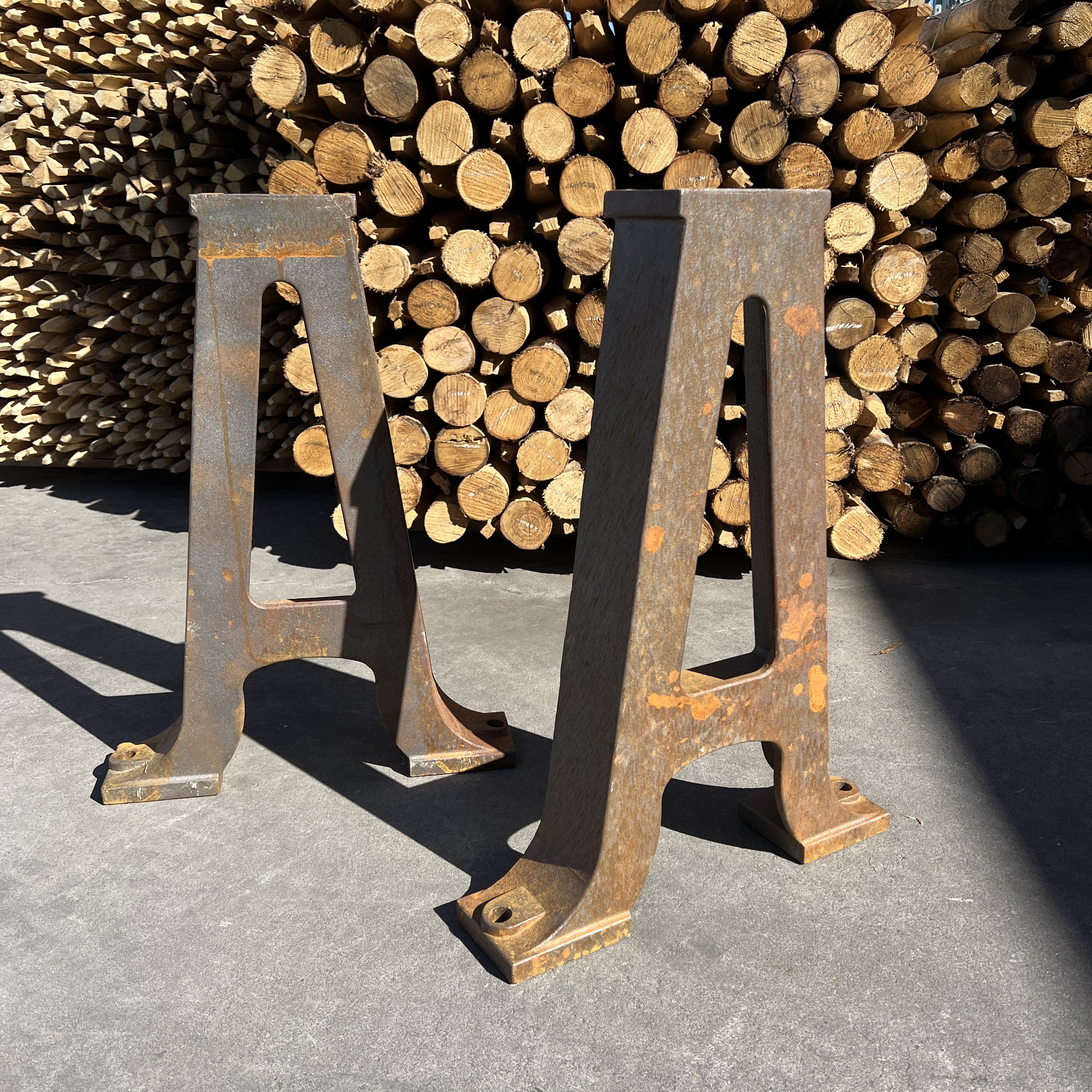Vintage Planteringsbord 175 x 65 cm – Gjutjärnsben & Träskiva från stenfabrik  - 6