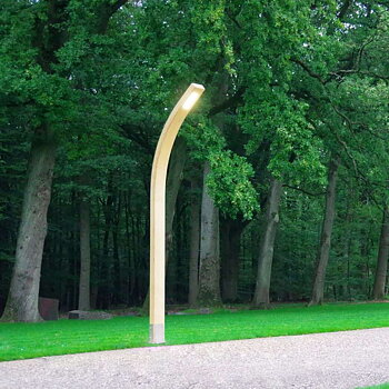 Gatubelysning STRADA Timberlab av Accoya