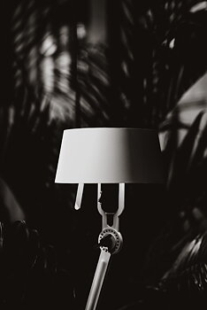 TONONE - BOLT TABLE STANDARD - PURE WHITE