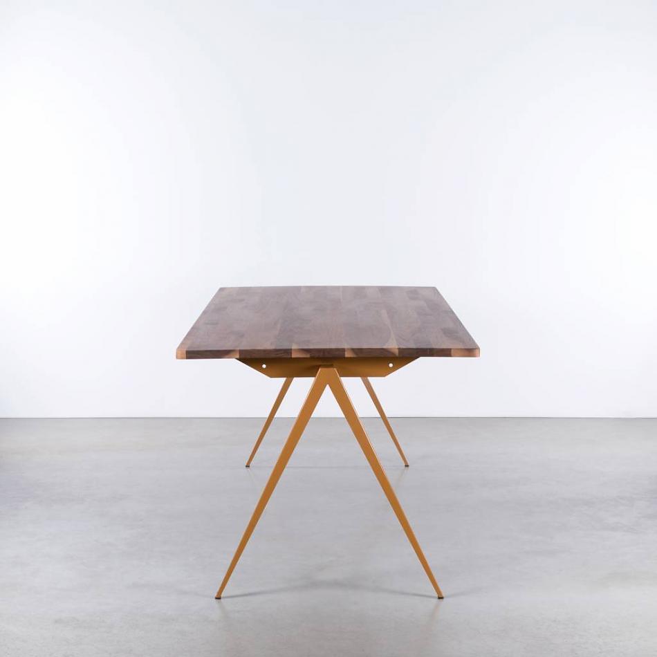 TD4 Galvanitas Table