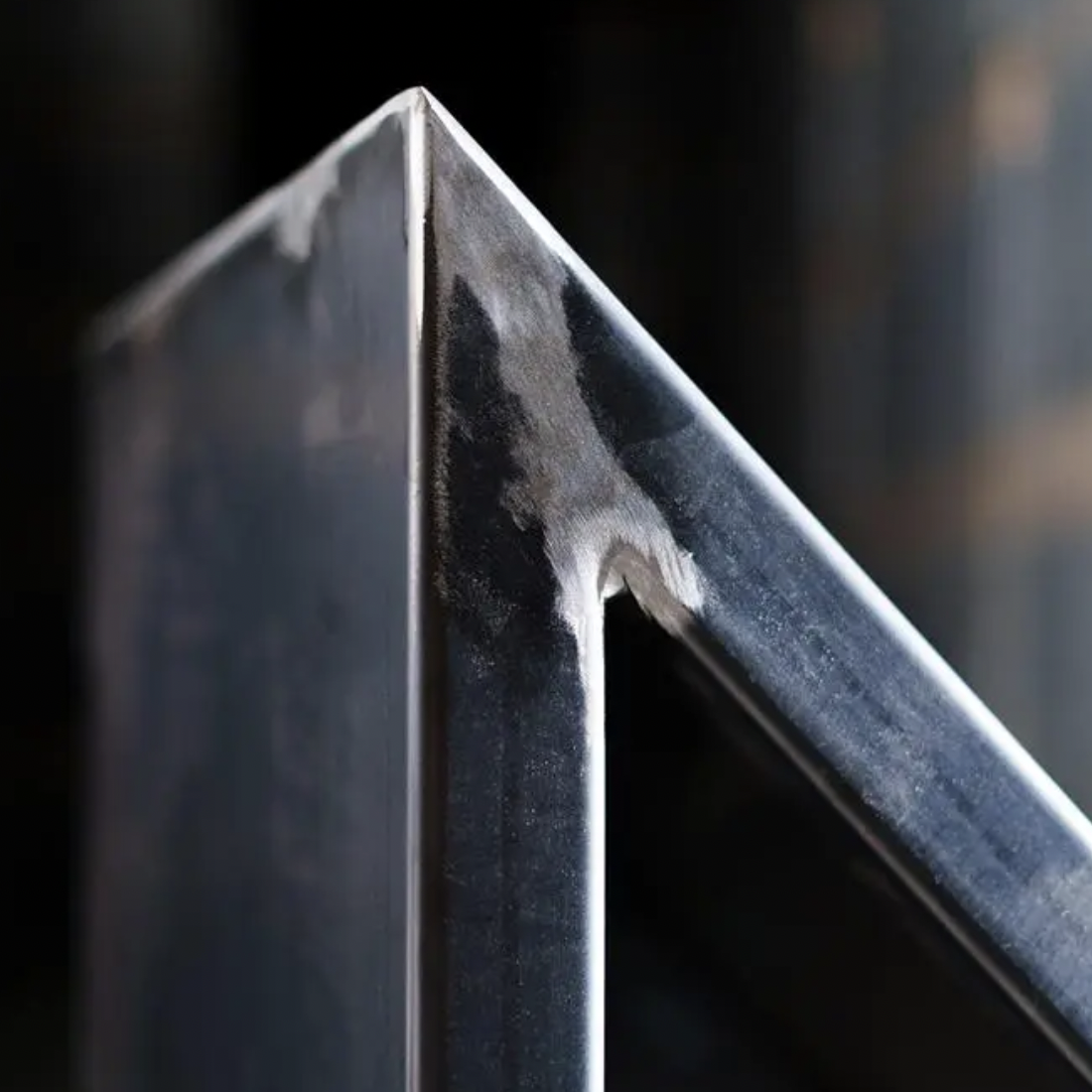 Planter - TRIANGLE 2