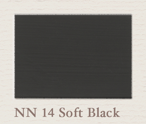NN14 Soft Black - PAINTING THE PAST