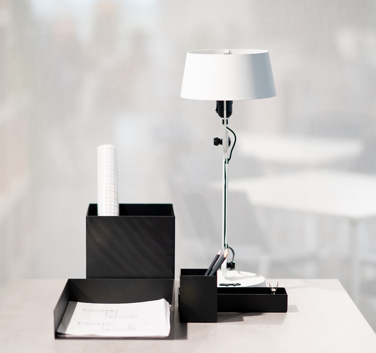 TONONE - BOLT TABLE SMALL - PURE WHITE