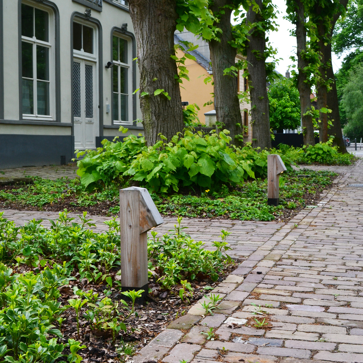 Gångbelysning PERI  Timberlab  -  Massiv Ekvirke