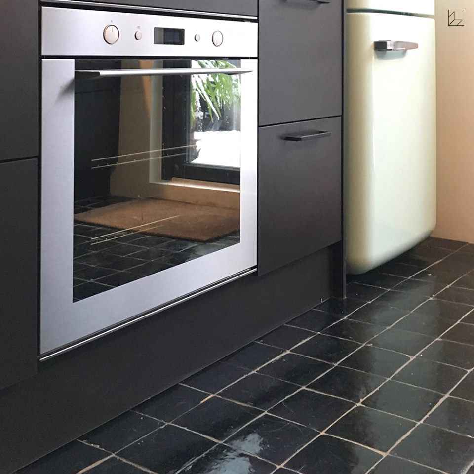 Platta Noir Mat 10x10 - 5