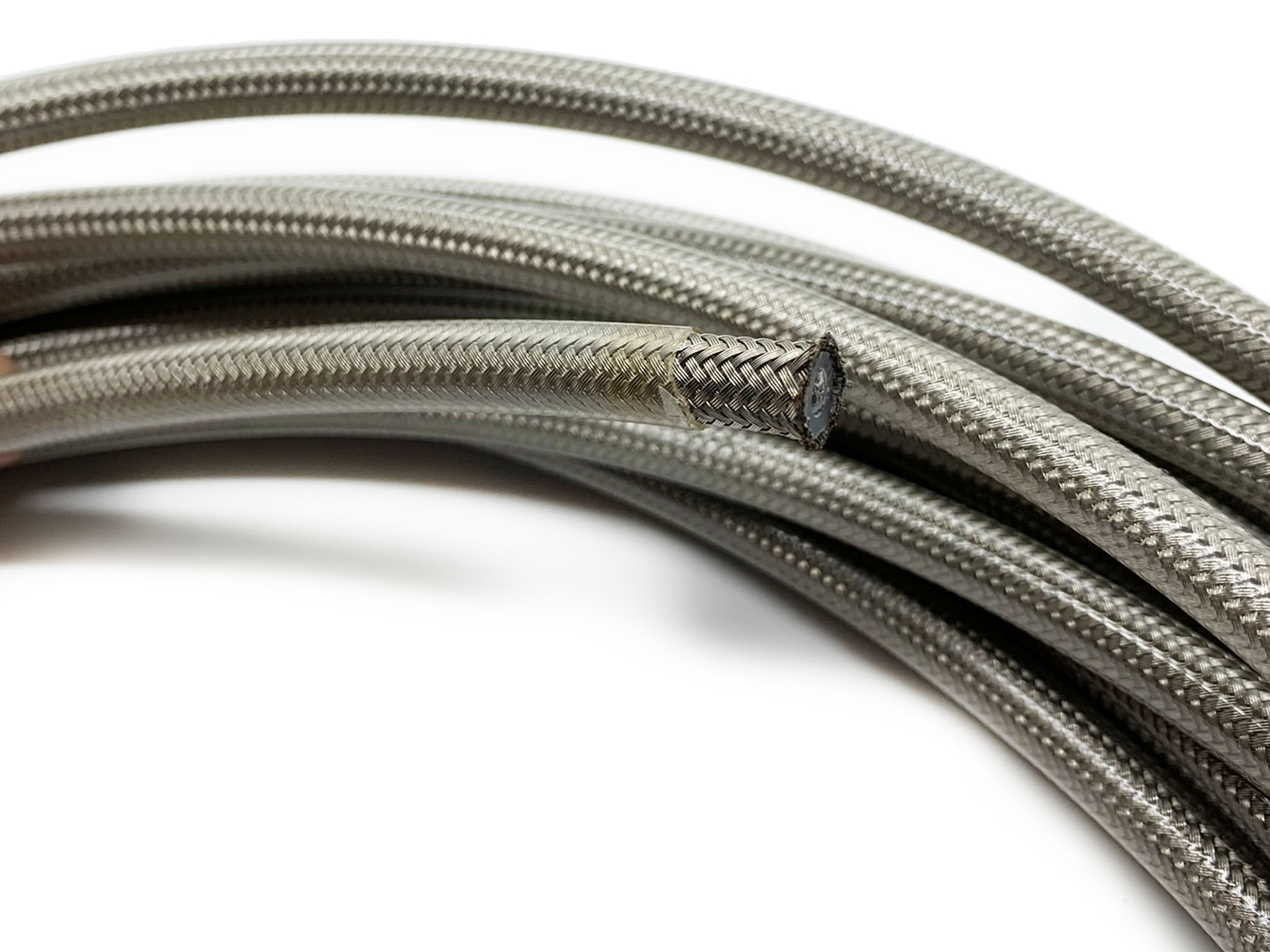 Stålomspunnen PTFE slang med klart plastskydd - AN8