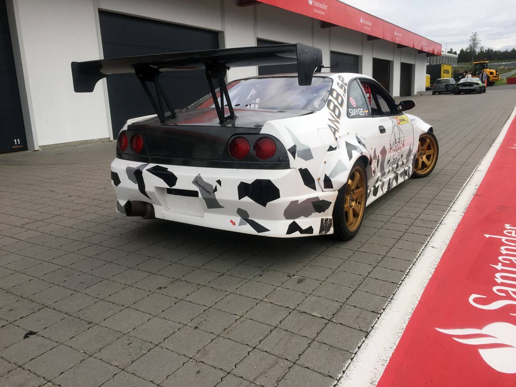 Nissan Skyline R33 - Rocket Bunny look - 2