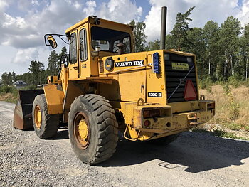 LM 4300B