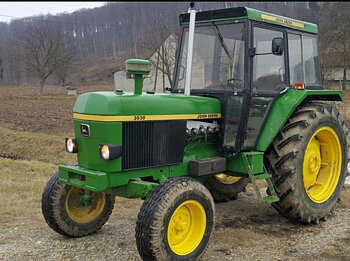 John Deere 3030