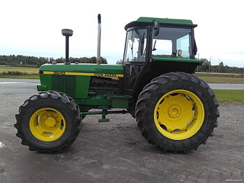 John Deere 3640