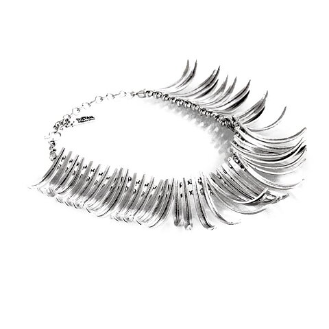 Halsband Waves 