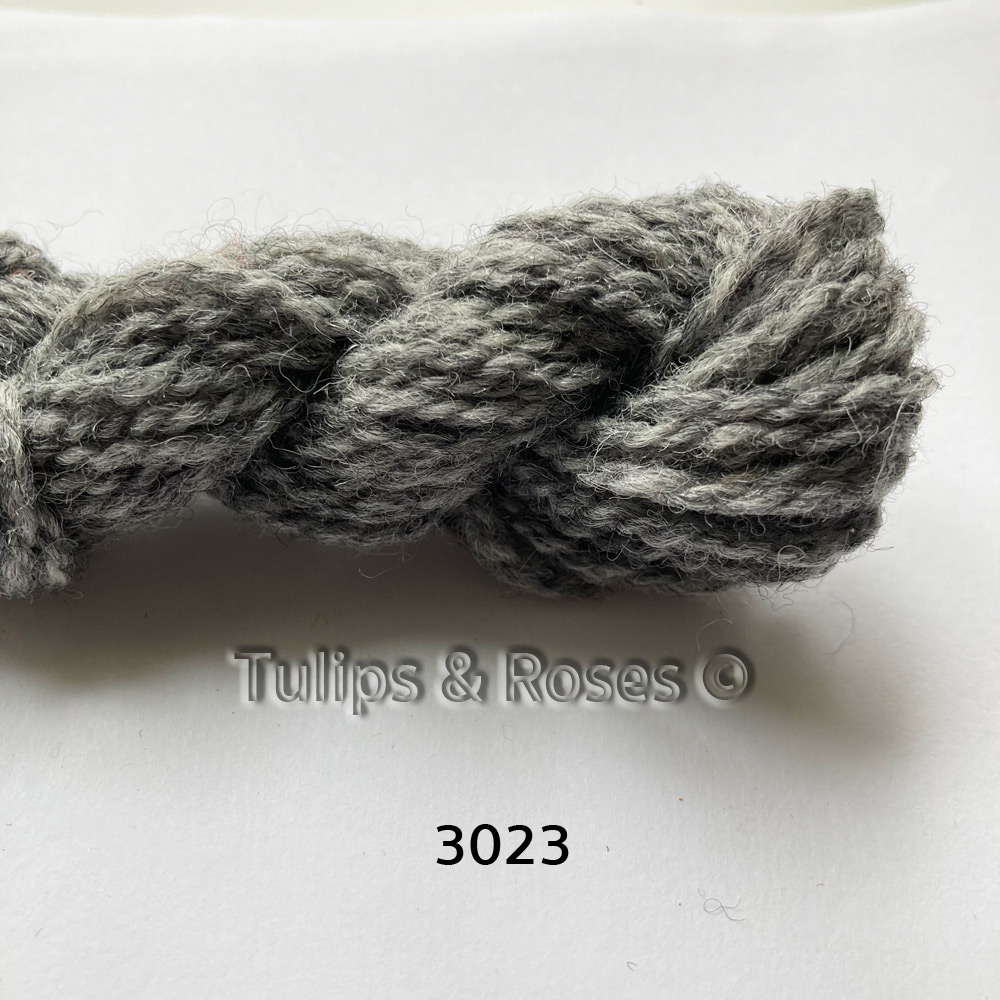 Tuna yllebroderigarn 6/2  Bruna, Svarta och Vita nyanser - 10