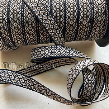 Folk art ribbon 12 mm light golden beige on black 1229-6