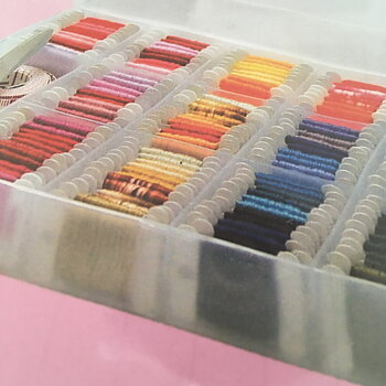 Broderilåda med Bobbins