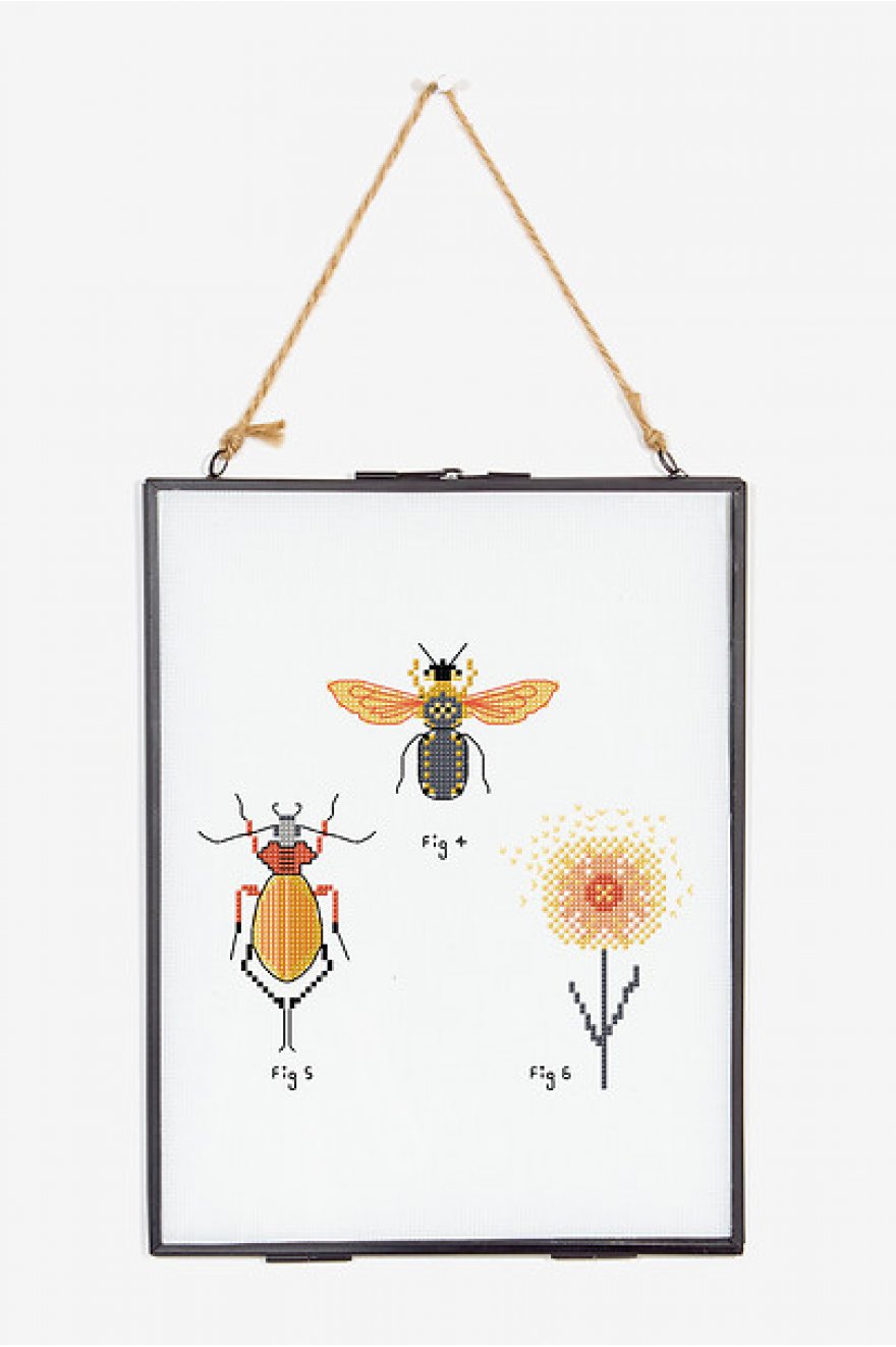 Cross-Stitch Embroidery pattern "Bee" Free with purchase of DMC Diamant grandé metallic  - 2